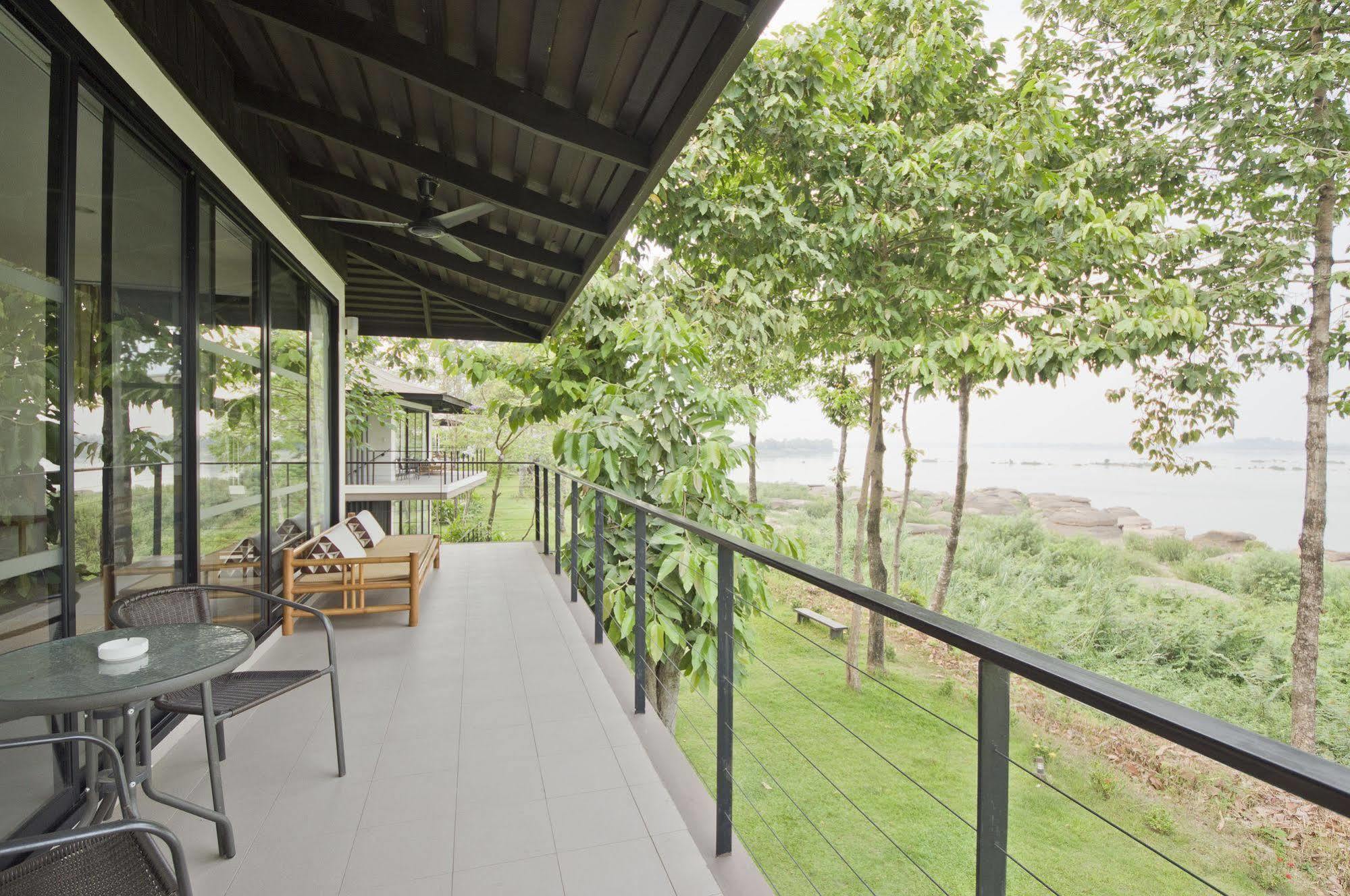 The River Resort Champasak Esterno foto
